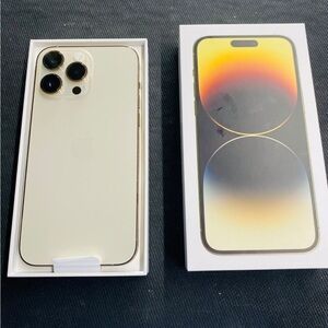 Apple IPhone 14 Pro Max Tan an Black Used like new…